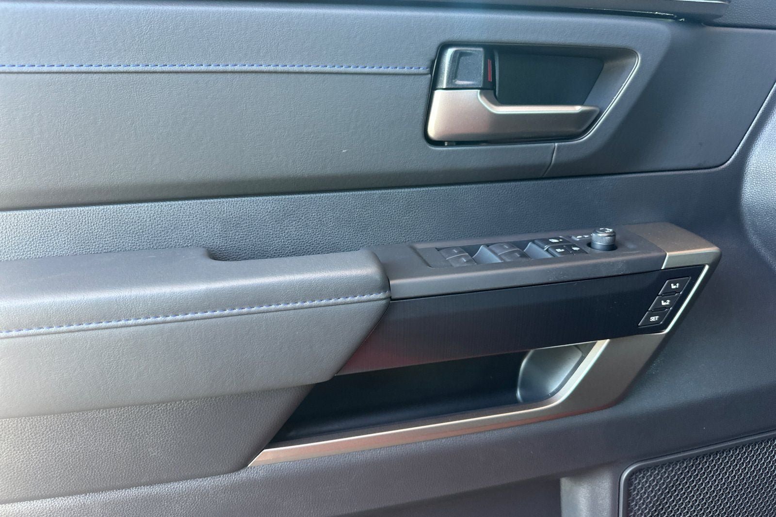 New 2026 Toyota Tundra Platinum AWD/4WD image 12