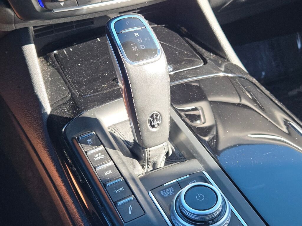 Used 2023 Maserati Levante Modena image 34