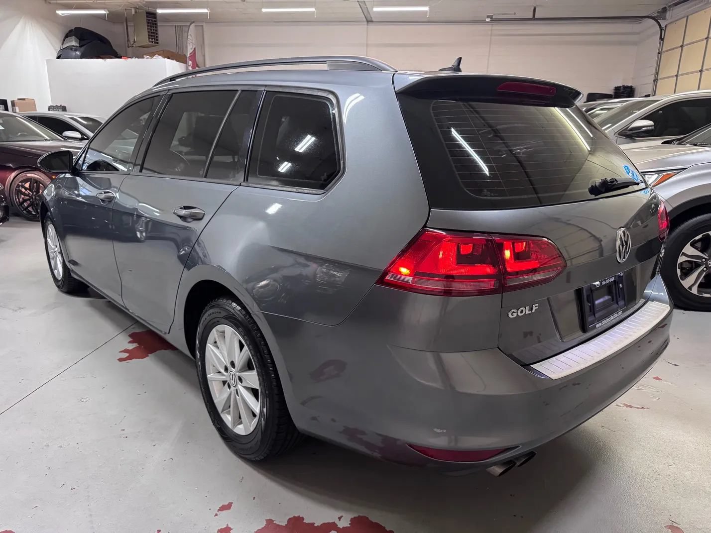 Used 2016 Volkswagen Golf S FWD image 5