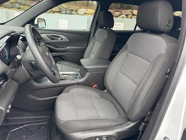 Used 2023 Chevrolet Traverse LT image 15