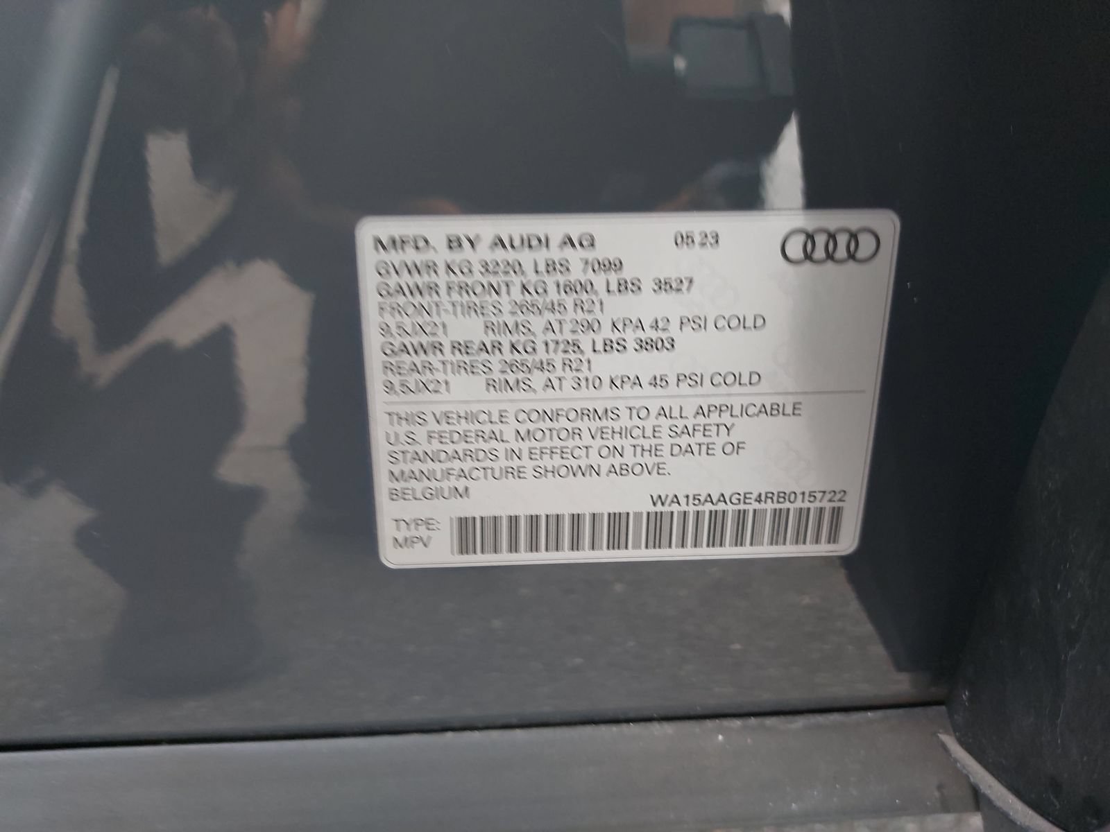 Used 2024 Audi Q8 e-tron Premium Plus w/ Premium Plus Package AWD/4WD image 41