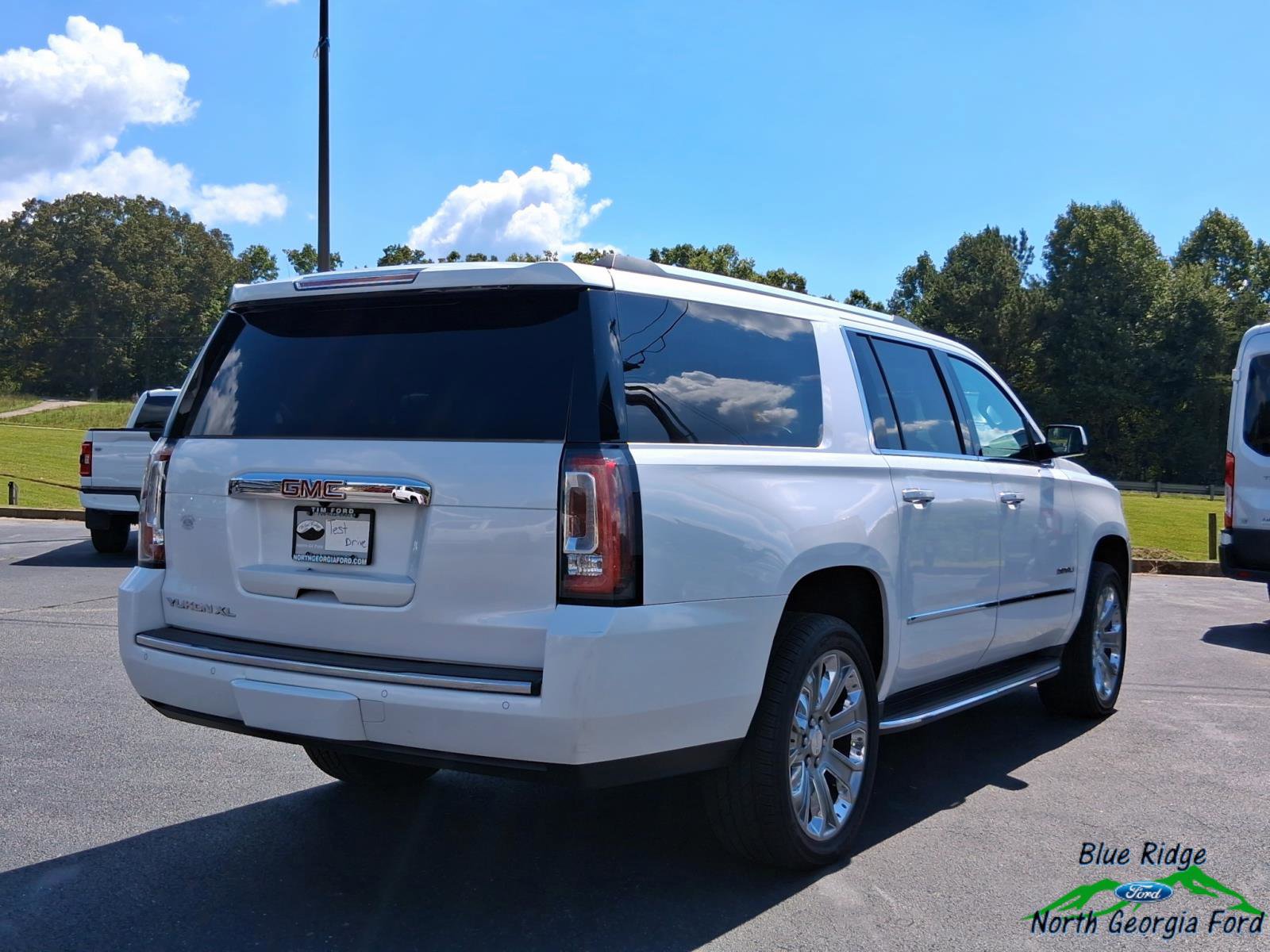 Used 2016 GMC Yukon XL Denali w/ Open Road Package image 5