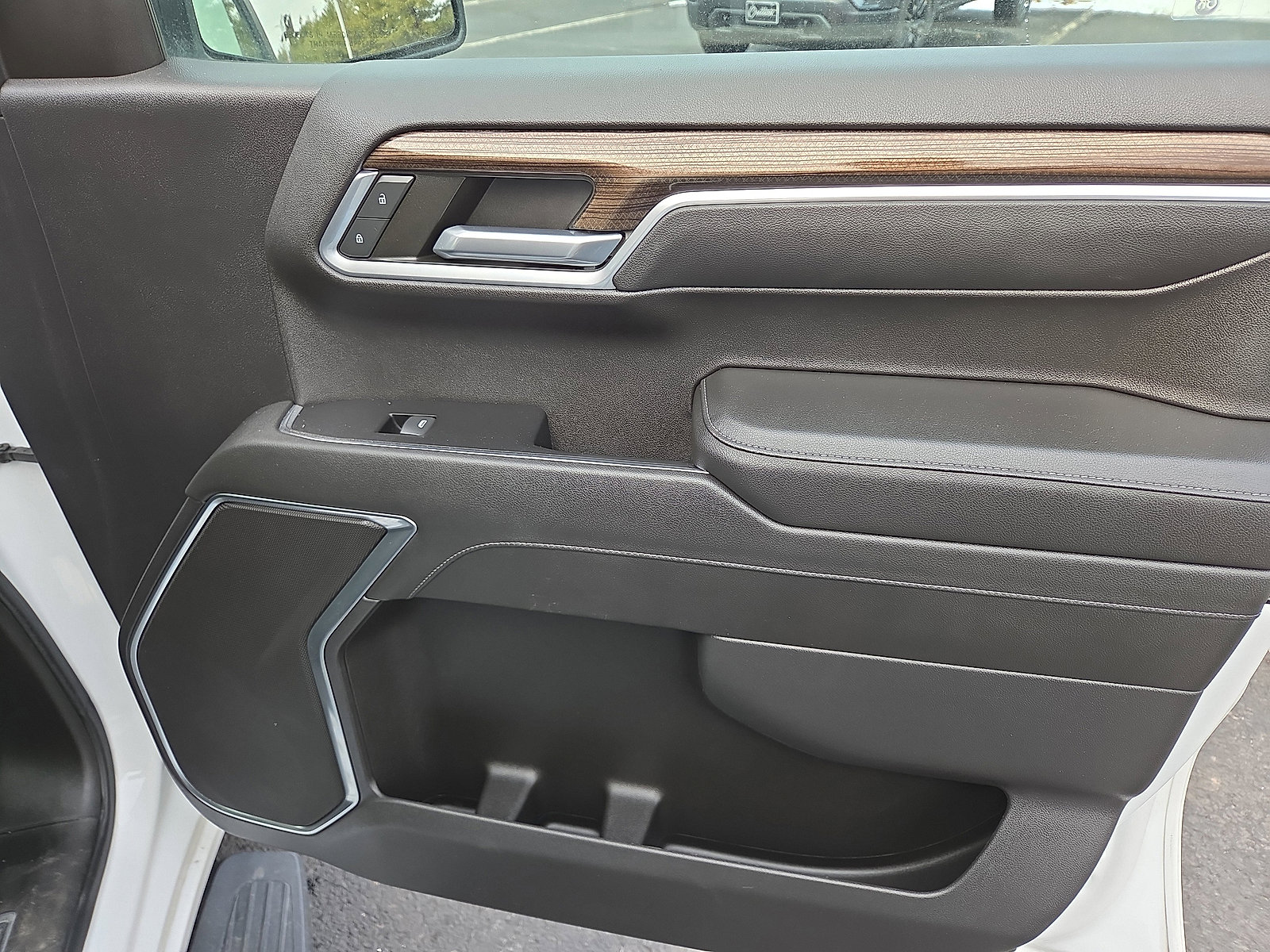 Used 2022 Chevrolet Silverado 1500 LT image 17