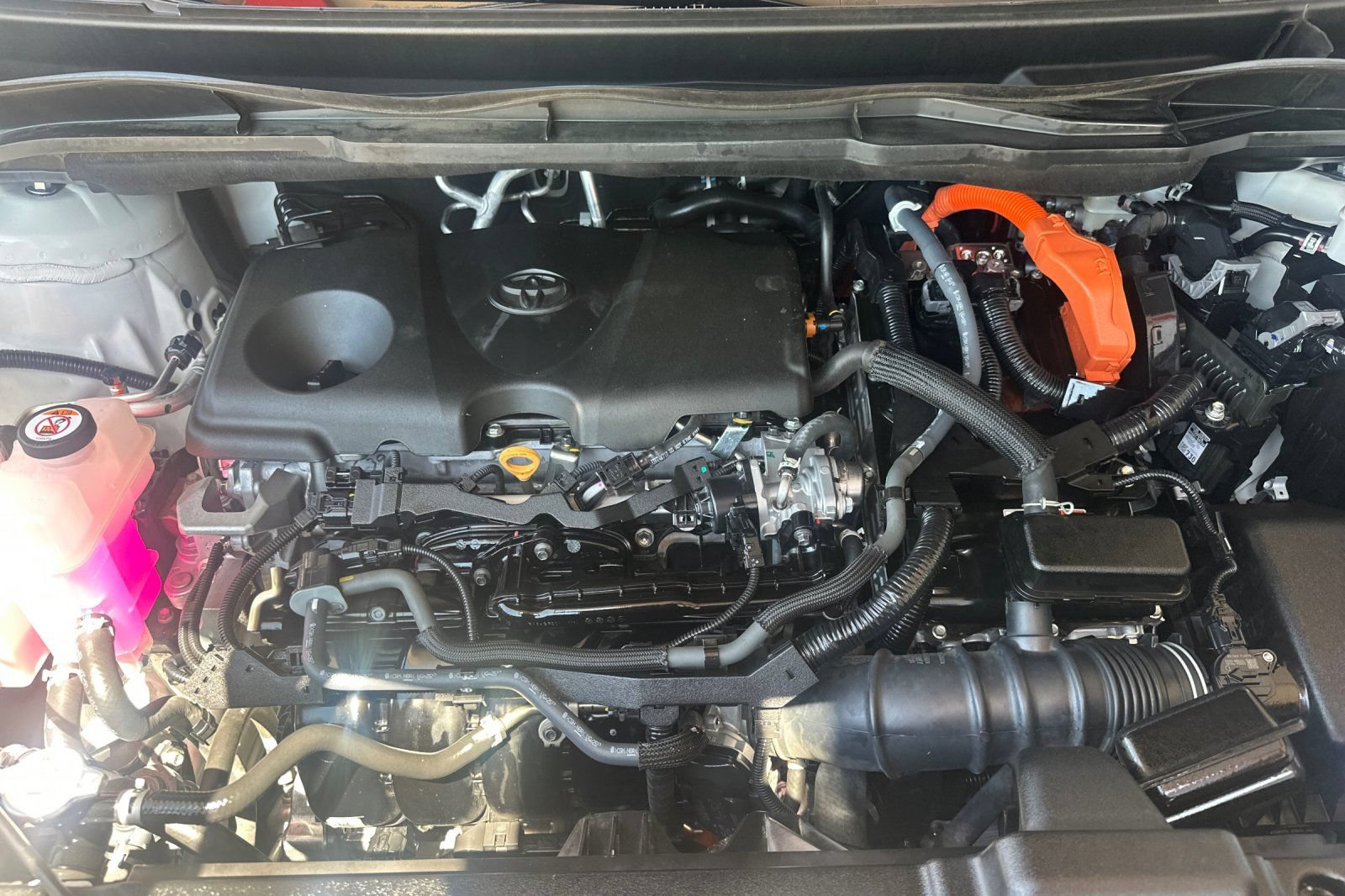 Certified 2024 Toyota Sienna LE AWD/4WD image 36