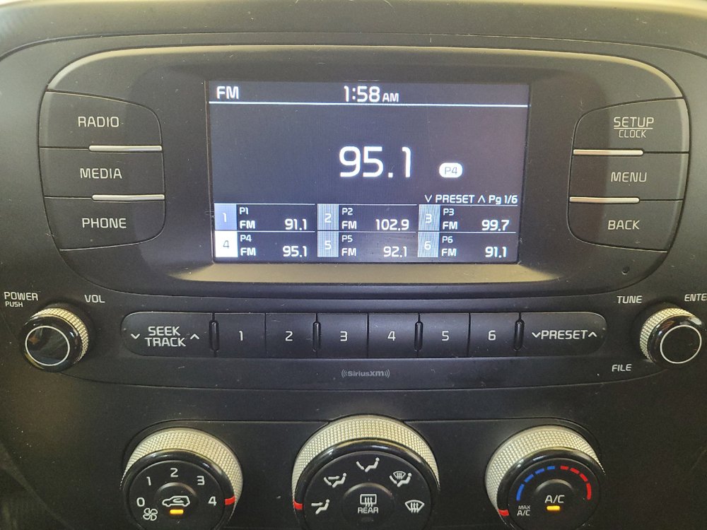 Used 2018 Kia Soul FWD image 27