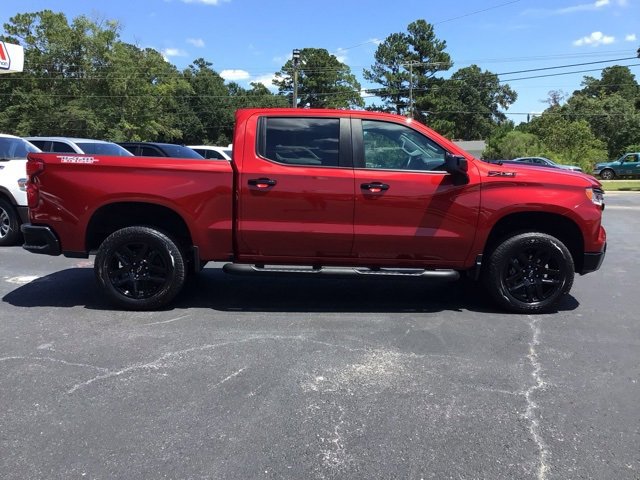Used 2024 Chevrolet Silverado 1500 LT Trail Boss w/ Convenience Package II image 7