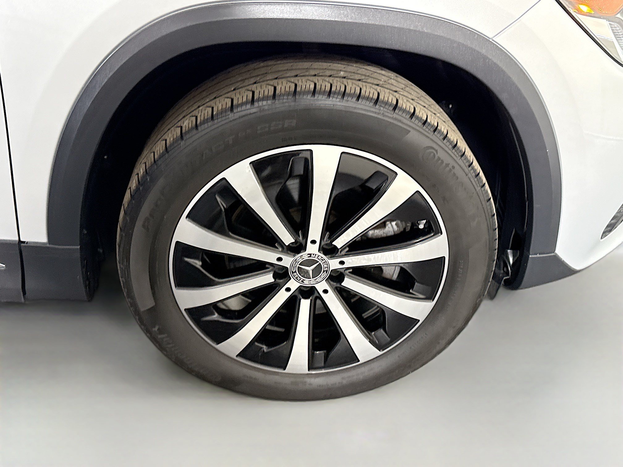 Used 2023 Mercedes-Benz GLA 250 4MATIC w/ Premium Package image 32