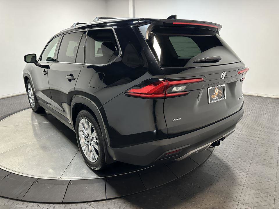 Used 2024 Toyota Grand Highlander Platinum image 9