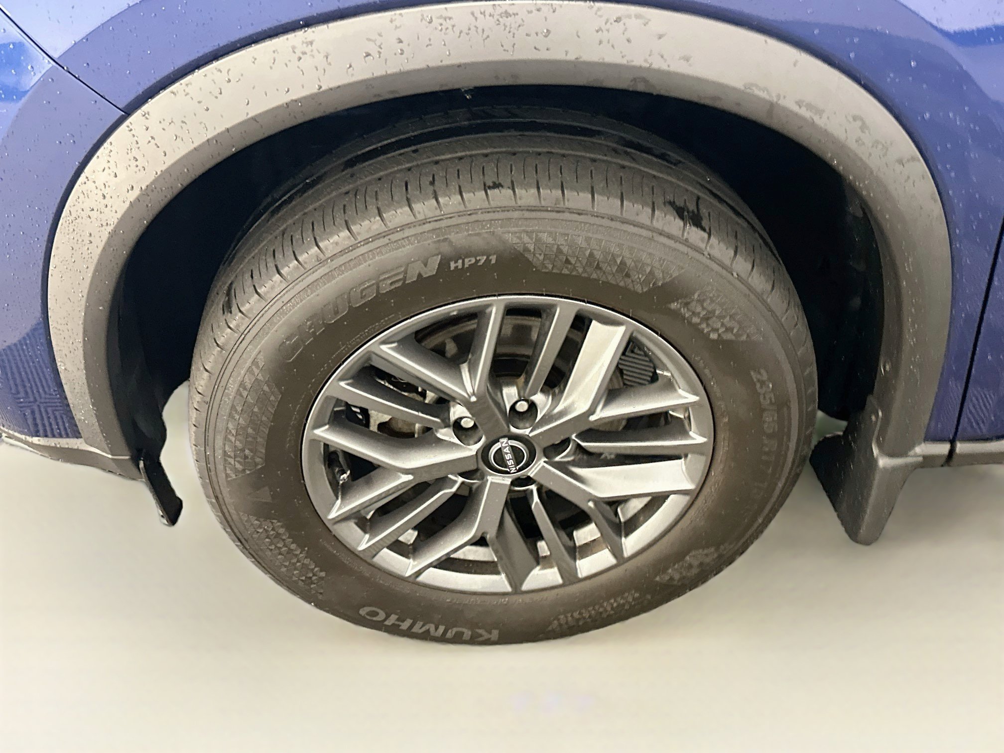Used 2023 Nissan Rogue S AWD/4WD image 11