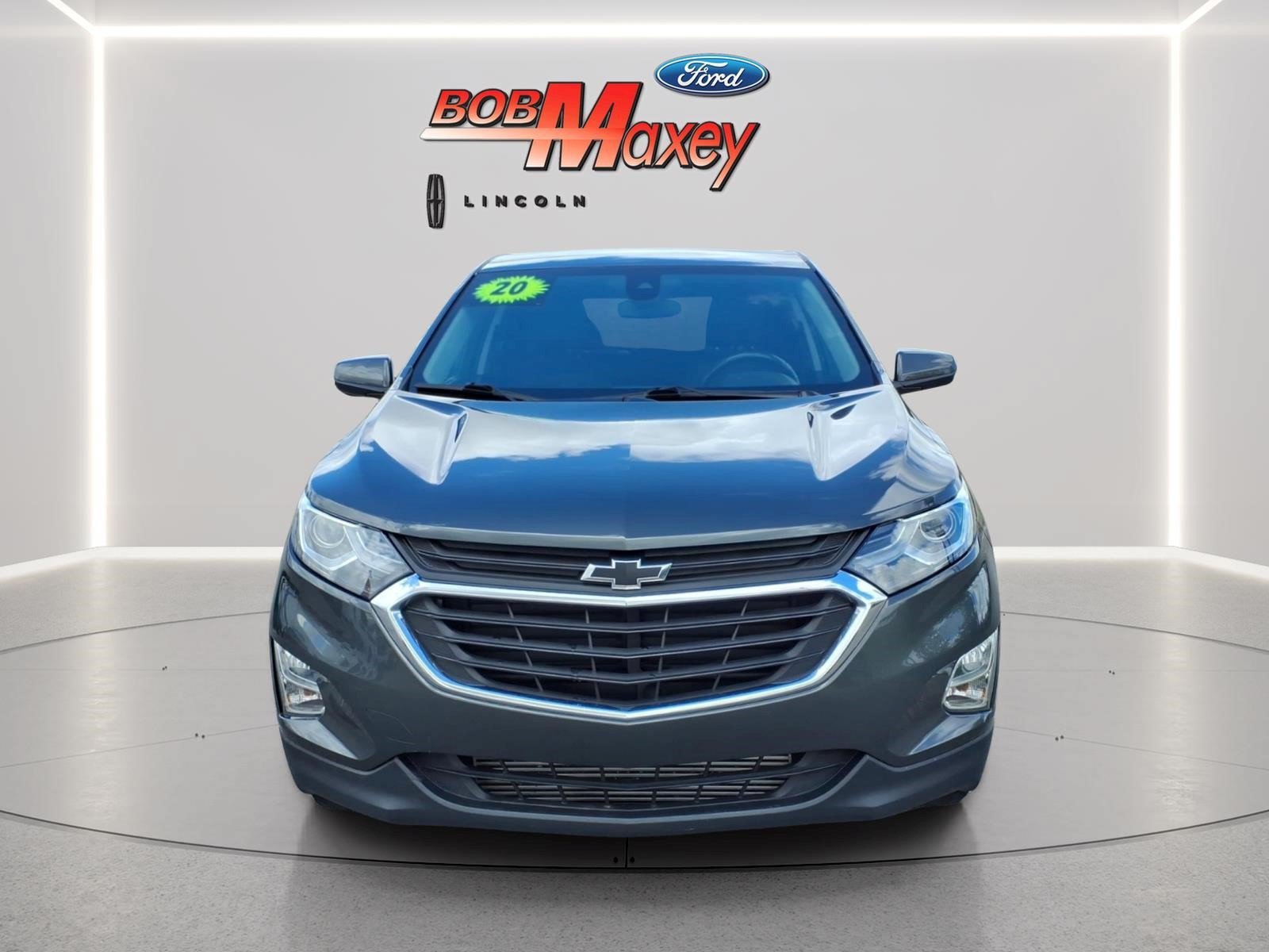 Used 2020 Chevrolet Equinox LT w/ Driver Convenience Package FWD image 2