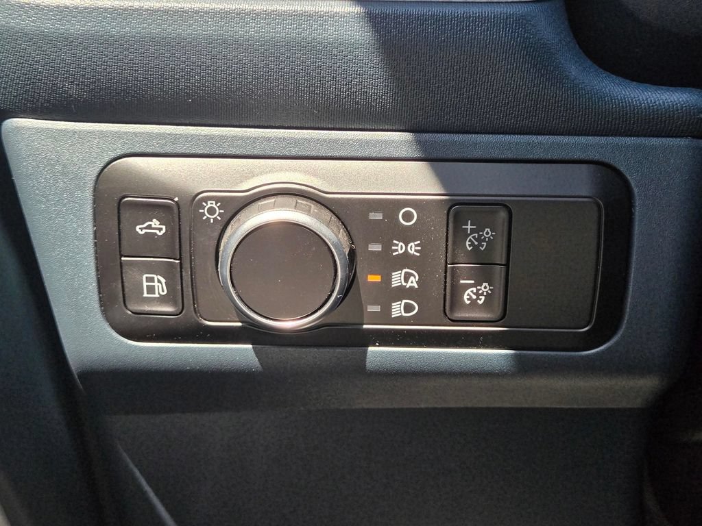 New 2026 Ford Maverick XLT w/ XLT Luxury Package FWD image 24