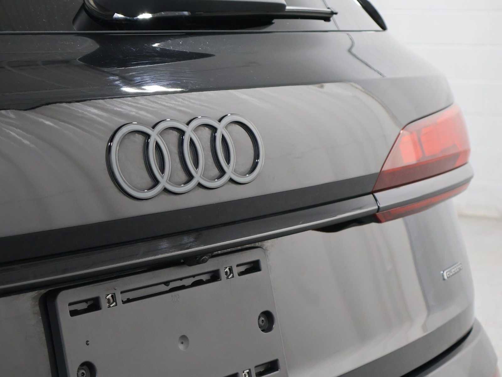 Certified 2026 Audi Q7 3.0T Prestige w/ Prestige Package AWD/4WD image 8