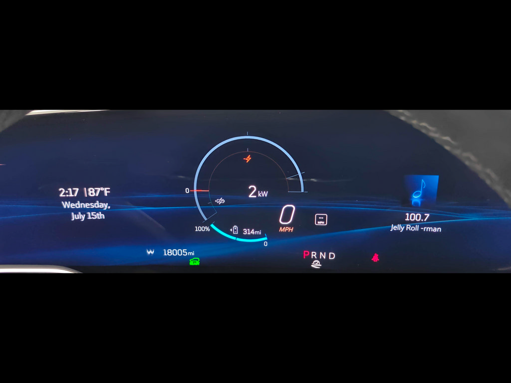 Used 2024 Cadillac Lyriq Tech RWD image 62