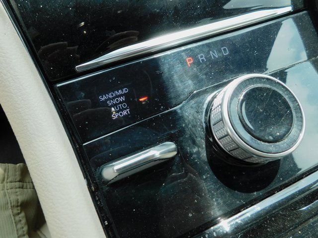 Used 2023 Jeep Grand Cherokee Limited image 13