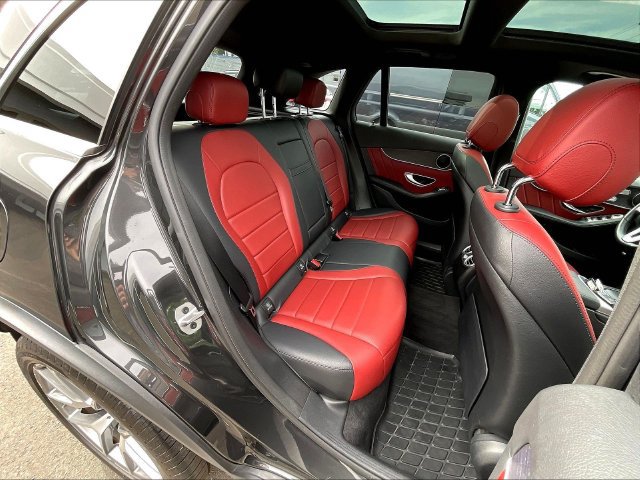 Used 2022 Mercedes-Benz GLC 300 4MATIC image 27