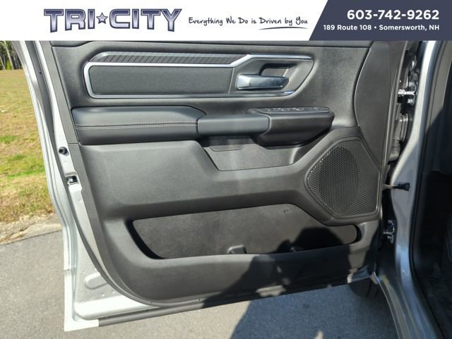 New 2026 RAM 1500 4x4 Crew Cab image 13