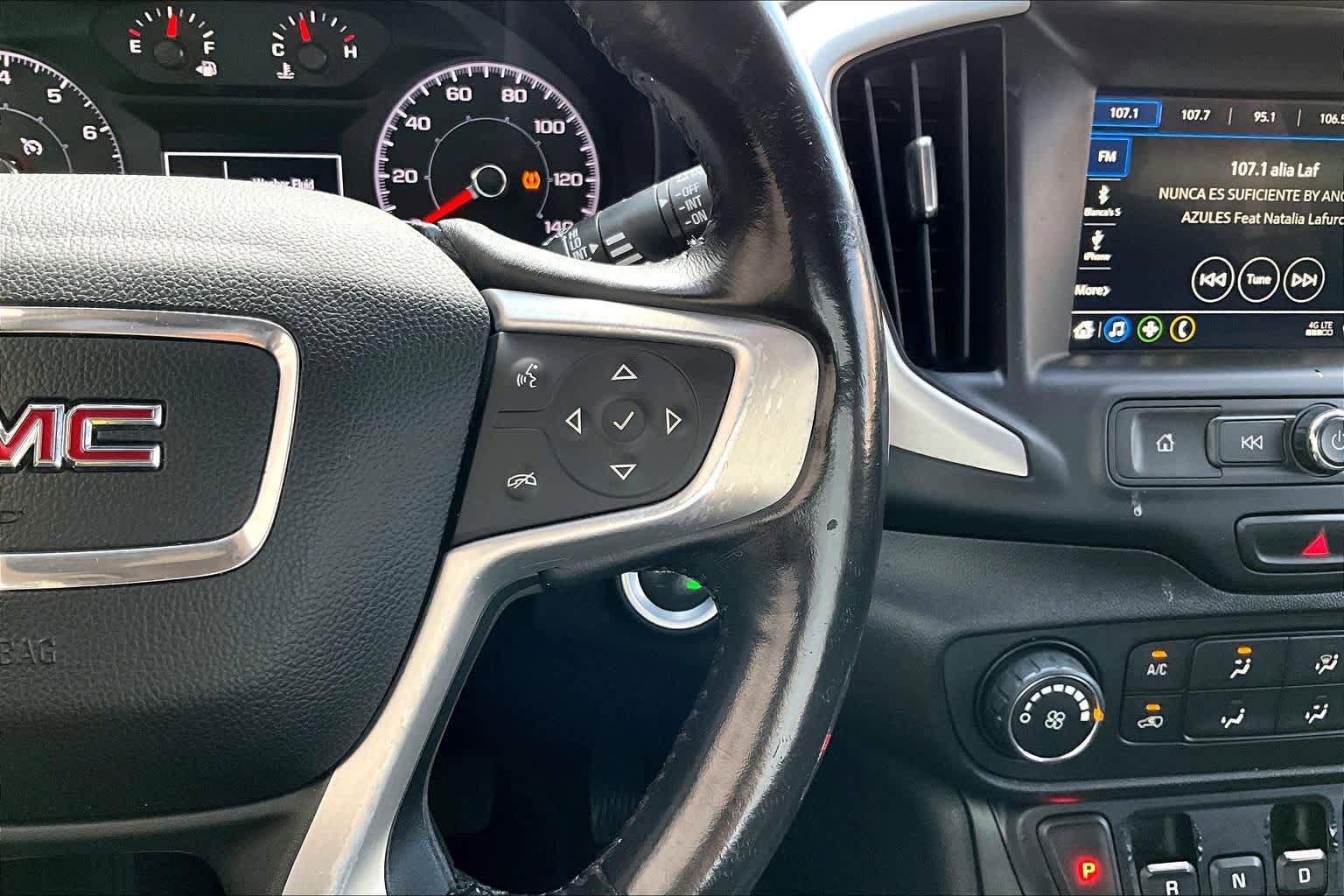 Used 2018 GMC Terrain SLE FWD image 25