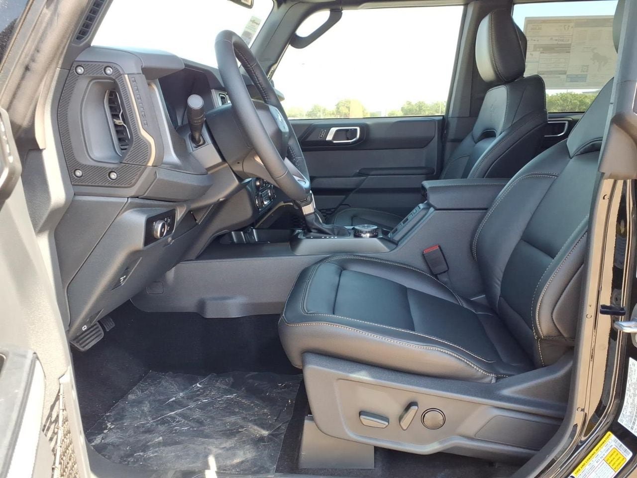 New 2026 Ford Bronco Badlands AWD/4WD image 18