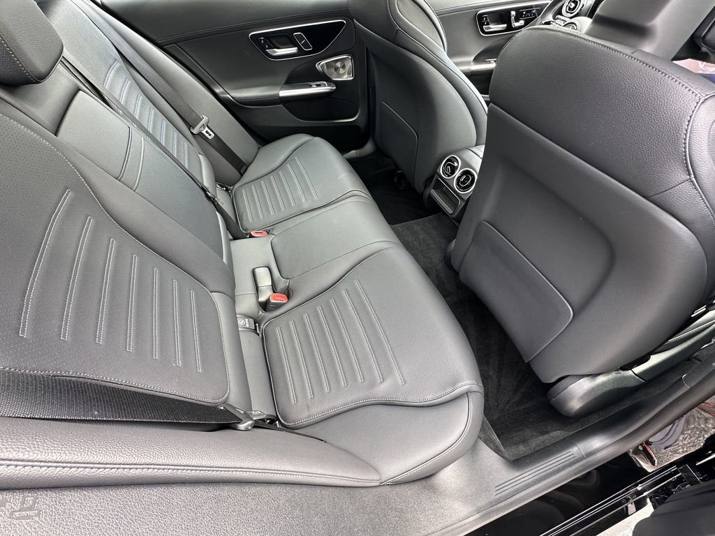 Used 2024 Mercedes-Benz C 300 4MATIC Sedan image 18