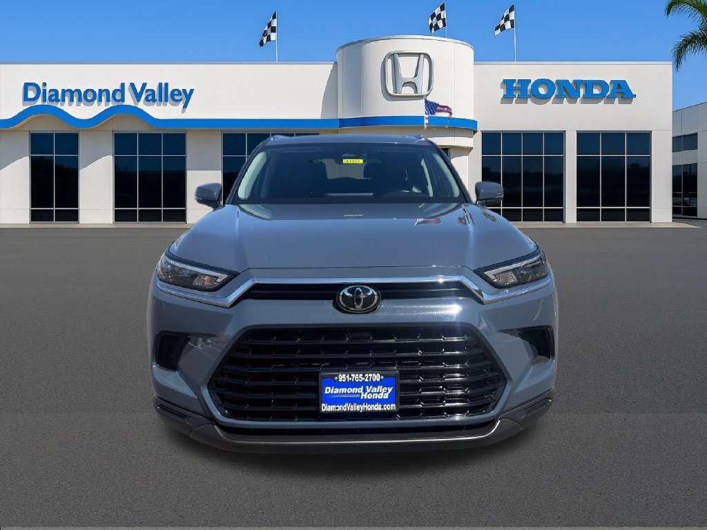 Used 2025 Toyota Grand Highlander FWD image 2