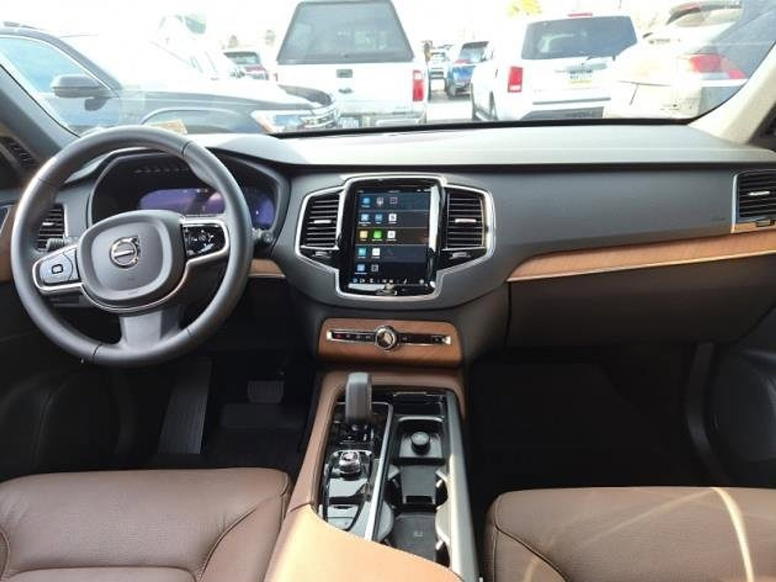 Certified 2023 Volvo XC90 B6 Plus w/ Protection Package Premier image 11