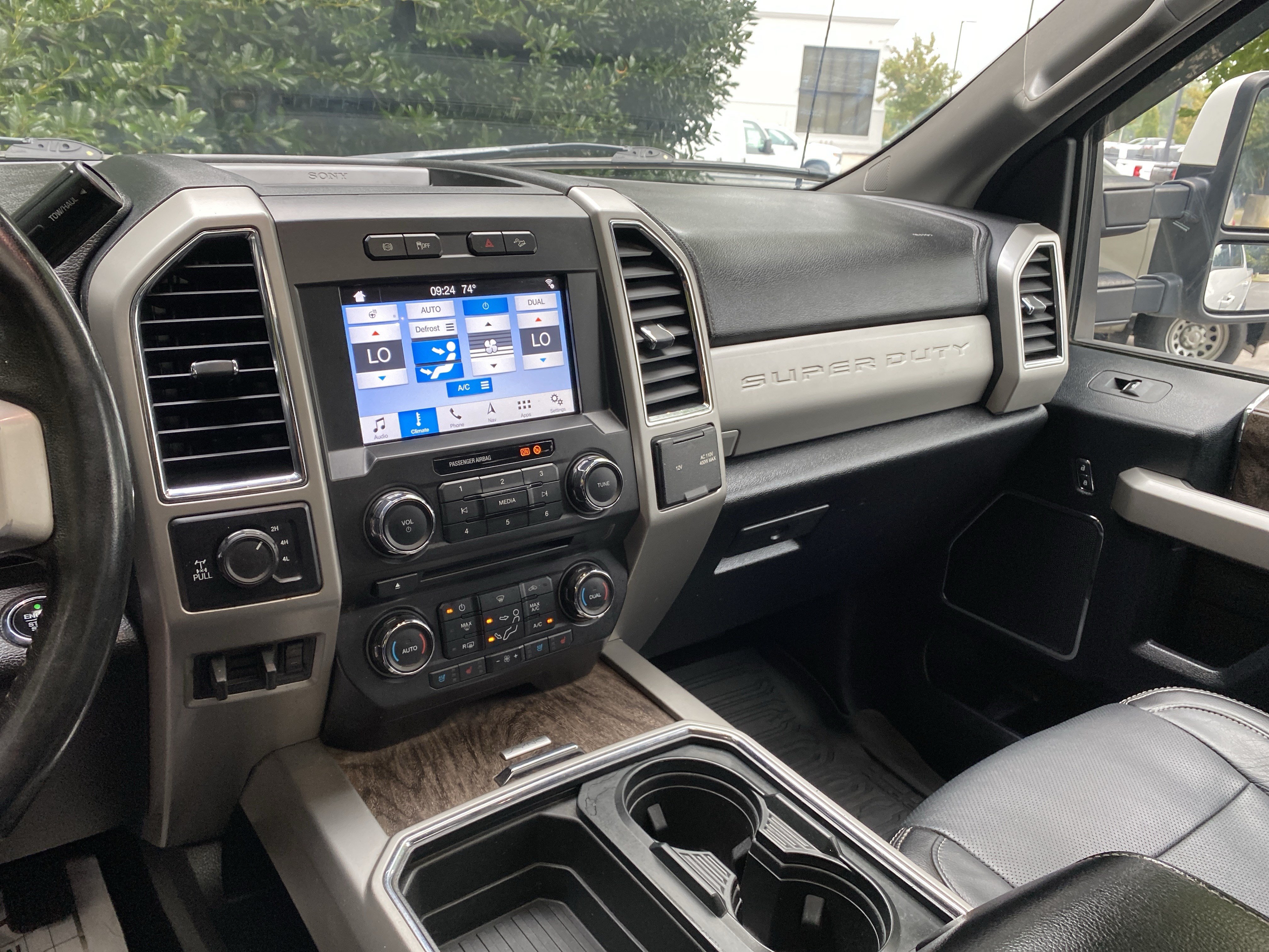 Used 2018 Ford F250 Lariat w/ Lariat Ultimate Package AWD/4WD image 23