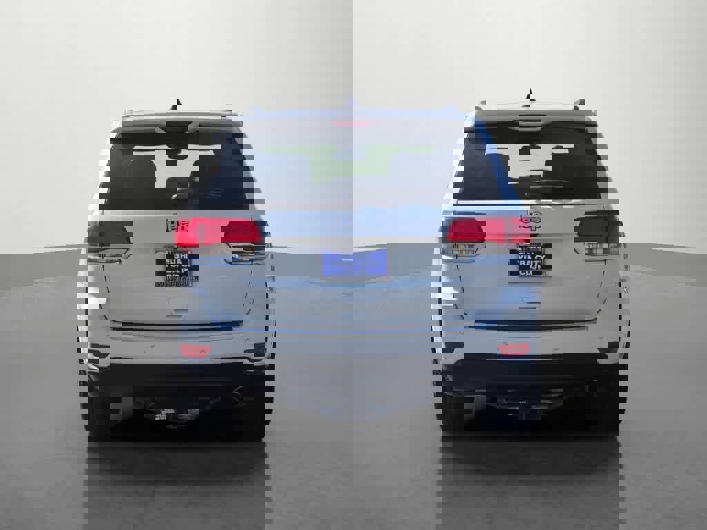 Used 2019 Jeep Grand Cherokee Limited w/ Luxury Group II image 5