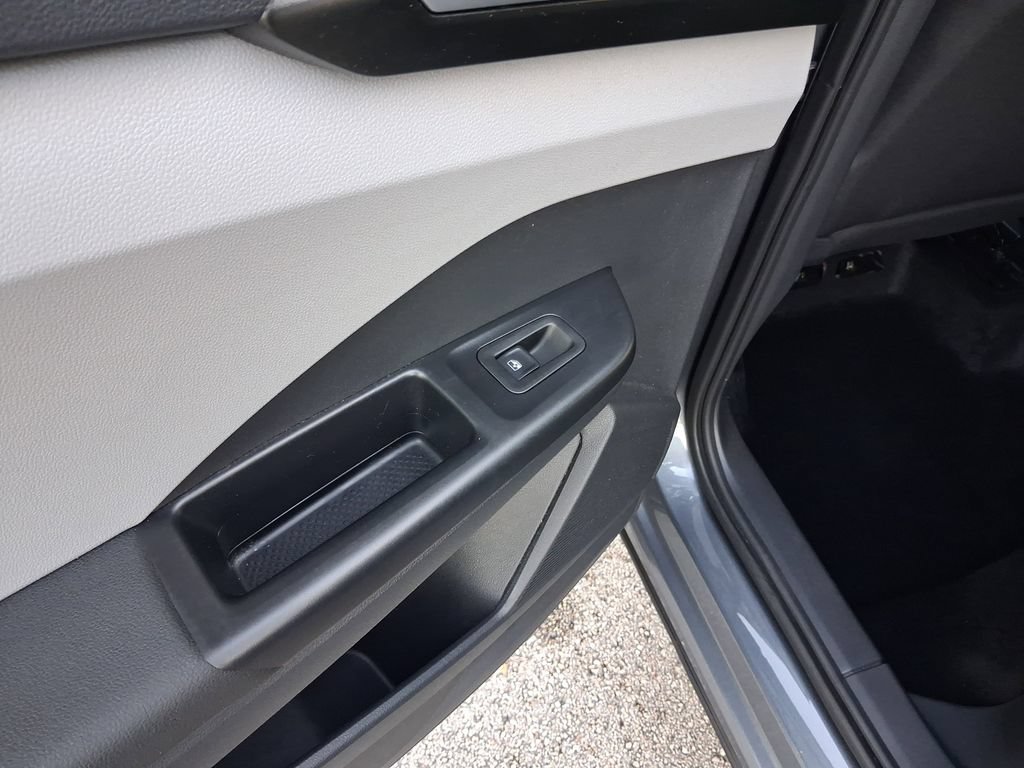 Certified 2023 Volkswagen Taos S FWD image 12
