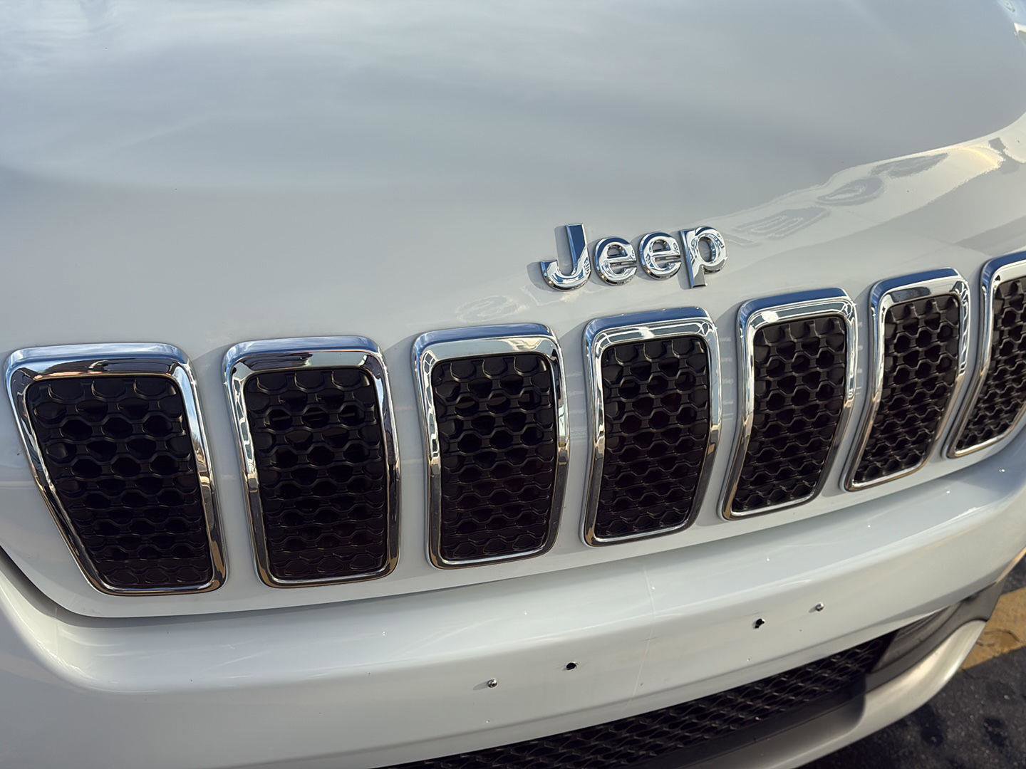 Used 2019 Jeep Cherokee Limited image 24