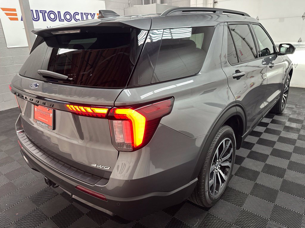 Used 2026 Ford Explorer ST-Line AWD/4WD image 9