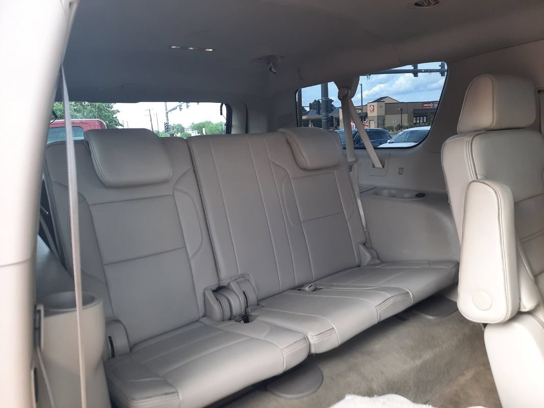 Used 2017 GMC Yukon XL Denali w/ Open Road Package AWD/4WD image 10