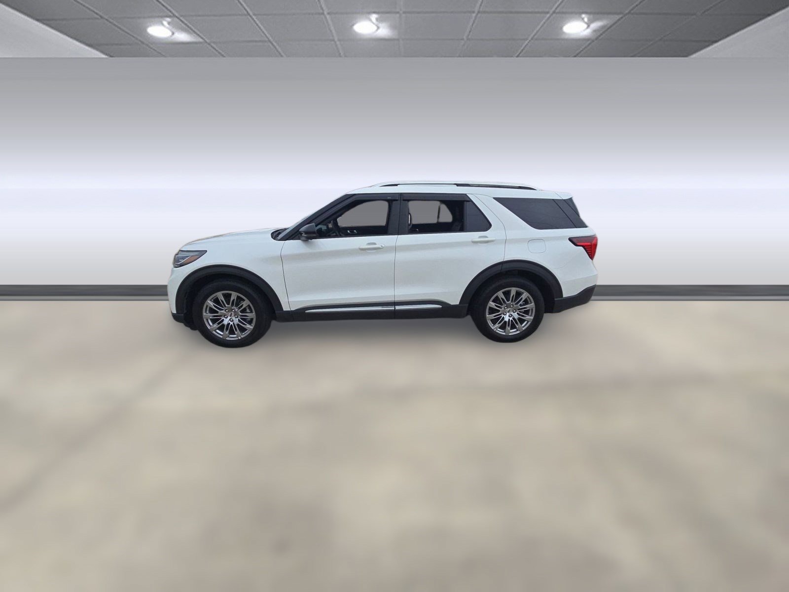 Used 2025 Ford Explorer Platinum image 2