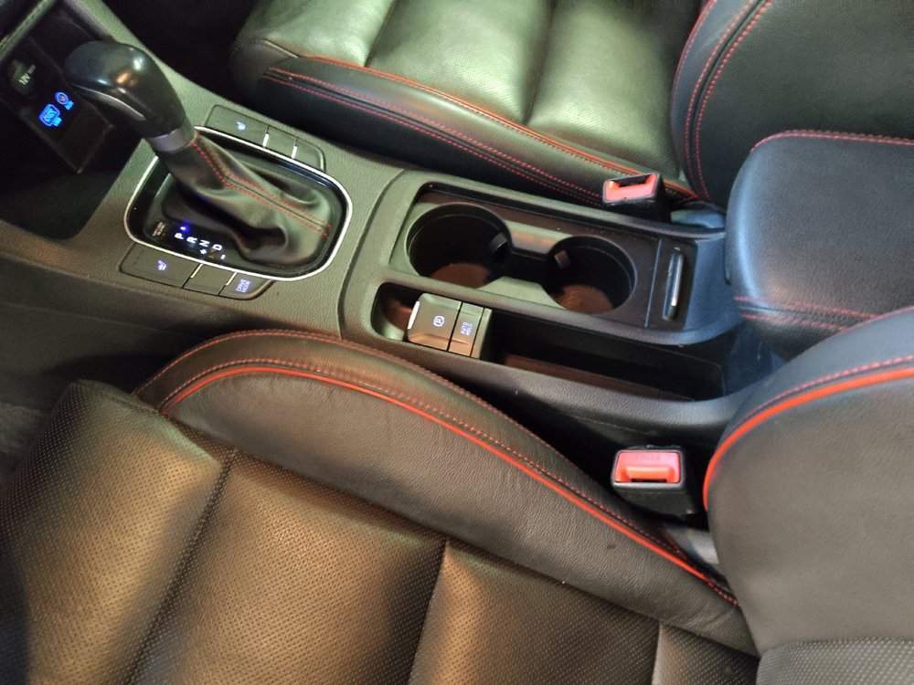 Used 2018 Hyundai Elantra GT Sport image 26