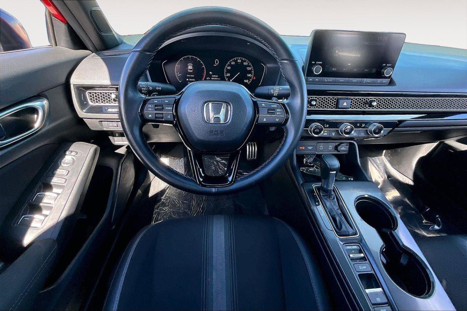 Used 2025 Honda Civic Sport image 5