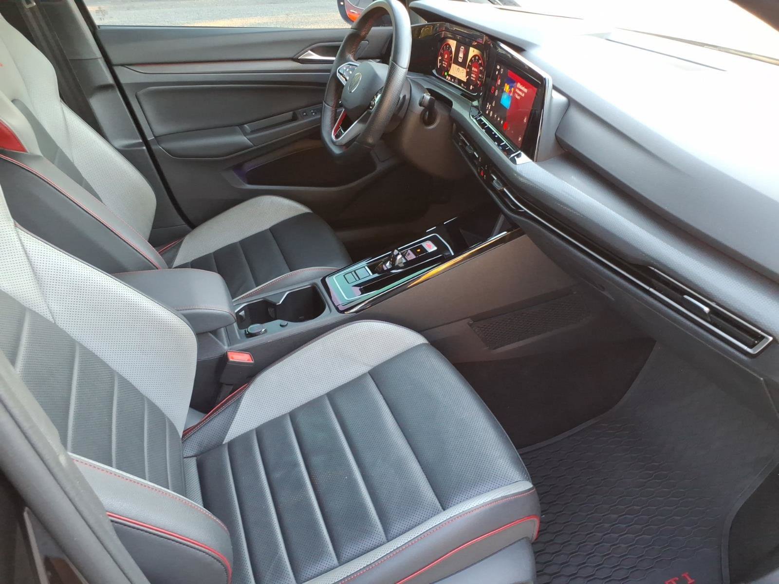 Used 2024 Volkswagen GTI SE FWD image 26