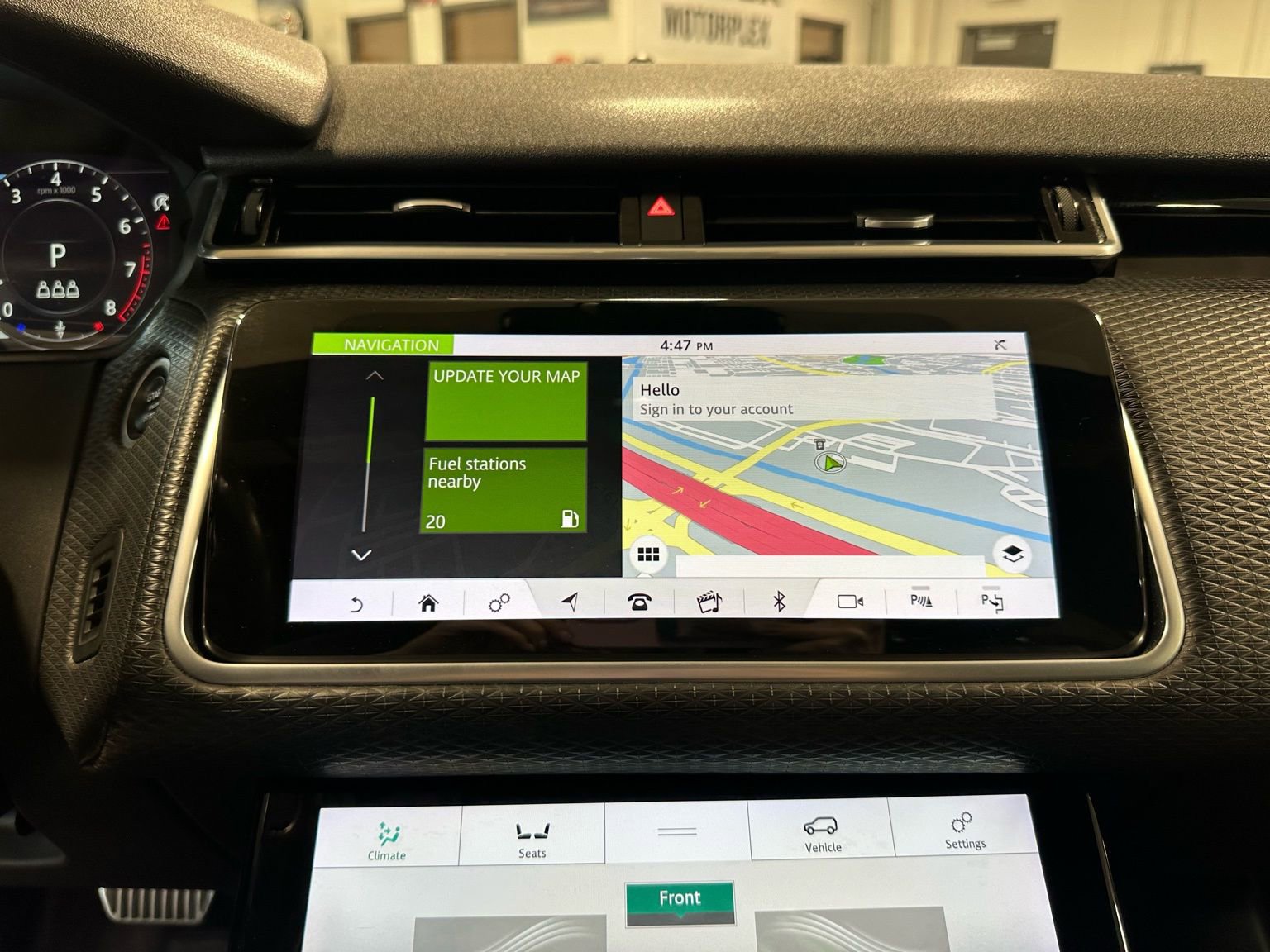 Used 2019 Land Rover Range Rover Velar R-Dynamic SE image 24