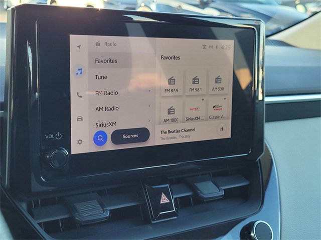 Used 2023 Toyota Corolla LE image 9