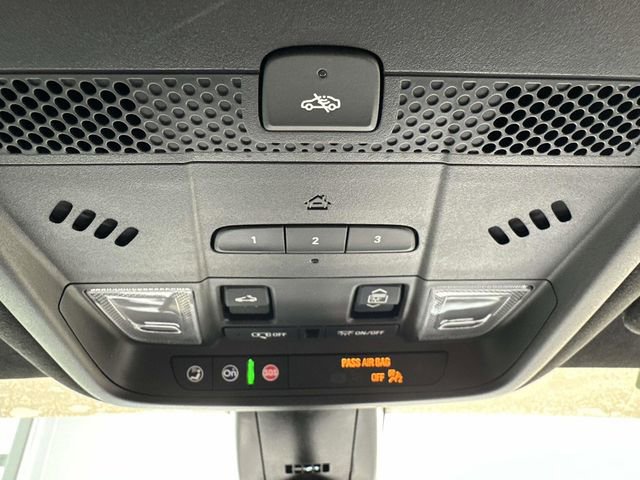 Certified 2025 Cadillac XT6 Premium Luxury w/ Platinum Package AWD/4WD image 58