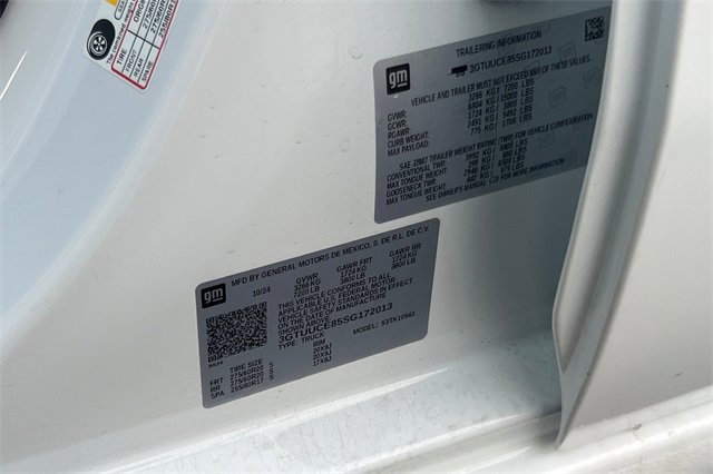 Used 2025 GMC Sierra 1500 Elevation image 41
