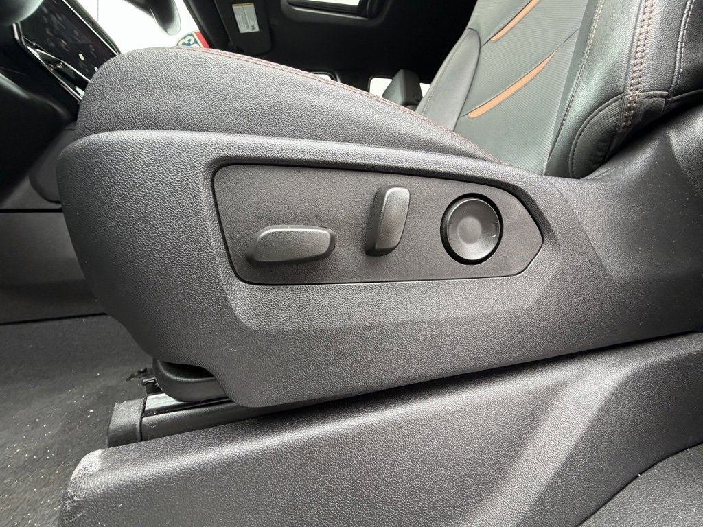 Used 2023 GMC Sierra 1500 AT4 w/ AT4 Preferred Package image 10