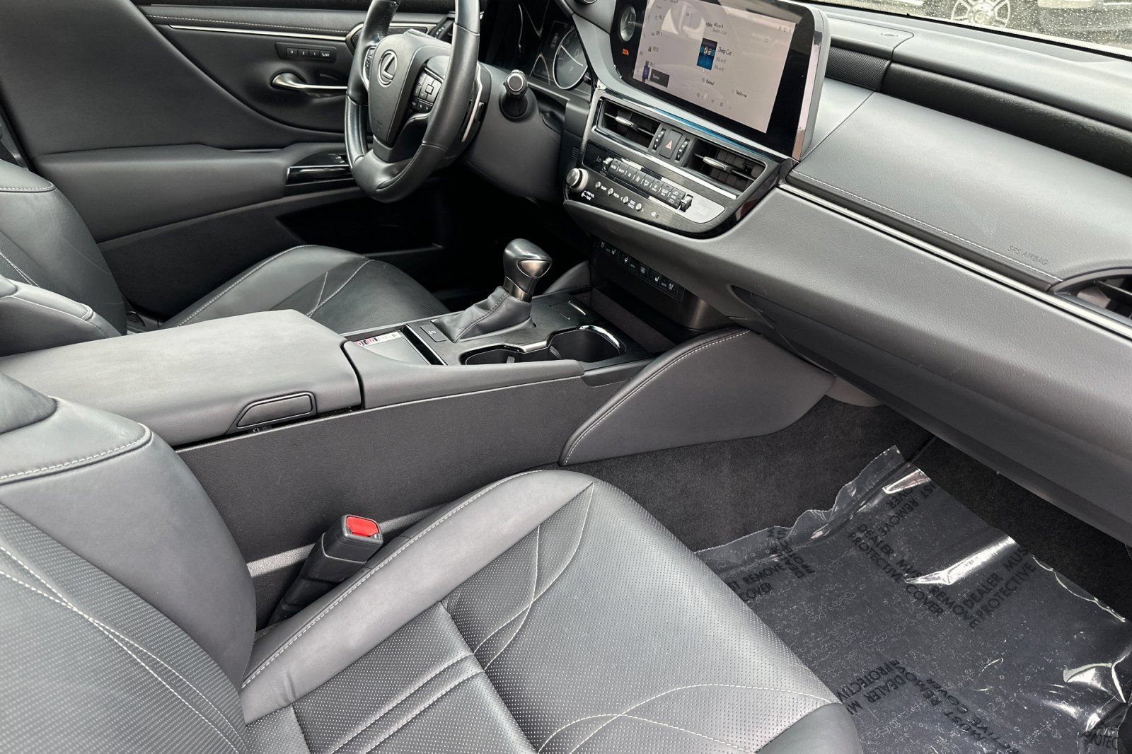 Certified 2023 Lexus ES 350 w/ Accessory Package (Z2) FWD image 18
