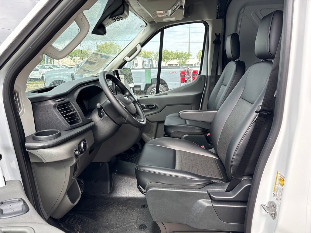 New 2026 Ford Transit 250 148 Medium Roof RWD image 29