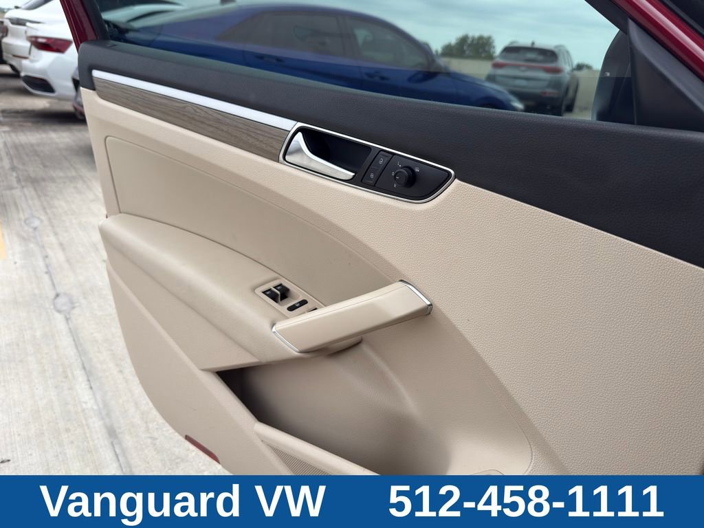 Used 2018 Volkswagen Passat 2.0T SE FWD image 26