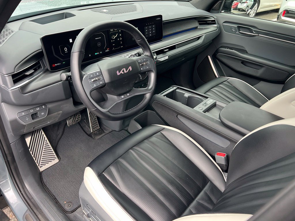 Certified 2024 Kia EV9 GT-Line AWD/4WD image 13