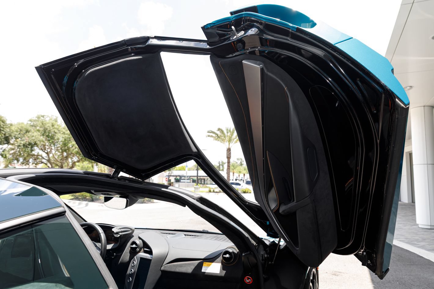 Used 2025 McLaren 750S RWD image 65