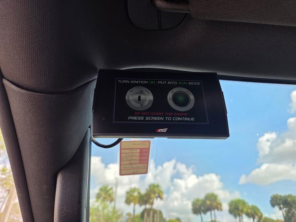 Used 2024 Chevrolet Silverado 2500 High Country w/ High Country Premium Package image 34