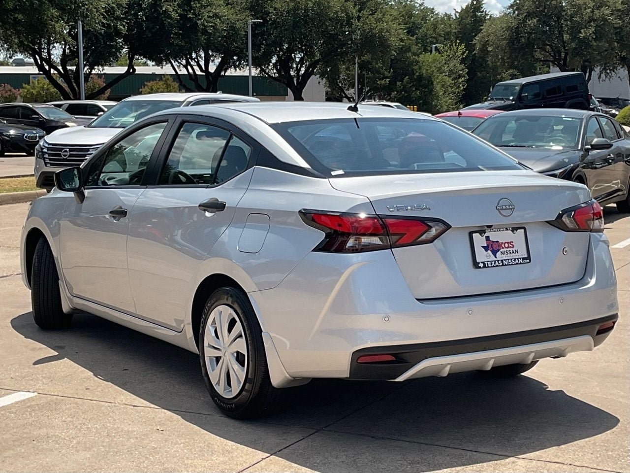 Used 2025 Nissan Versa S w/ Trunk Package FWD image 6