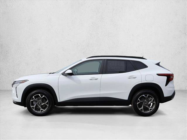 New 2026 Chevrolet Trax LT w/ Sunroof Package FWD image 9