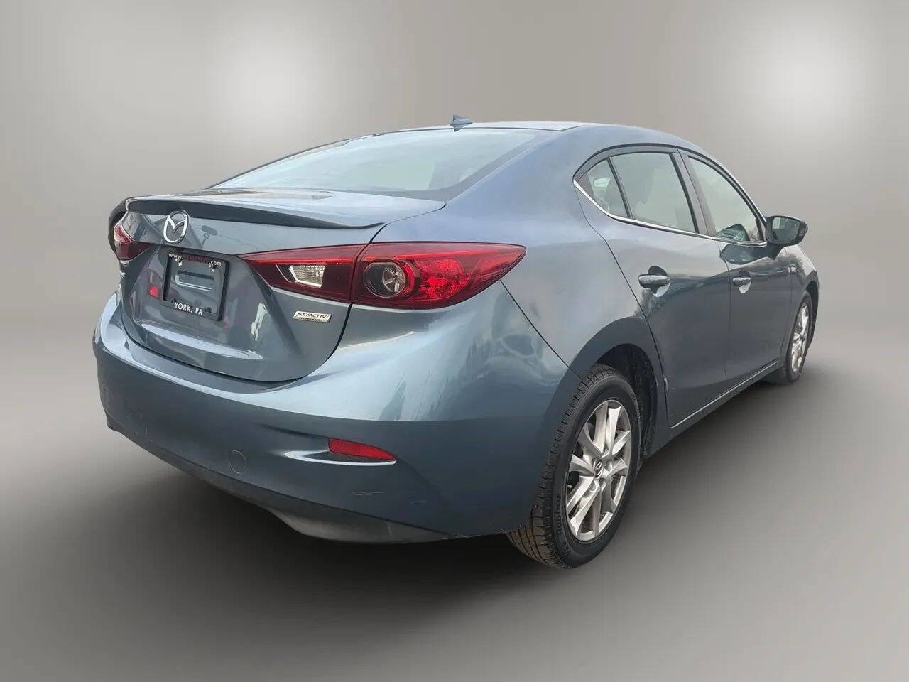 Used 2015 MAZDA MAZDA3 i Grand Touring image 7