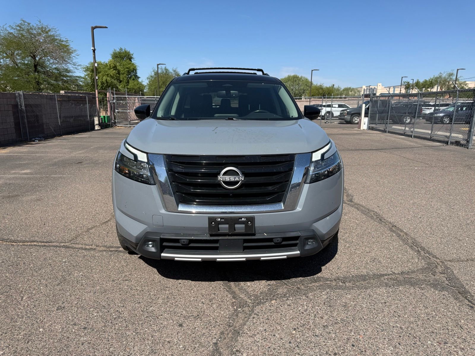 Certified 2022 Nissan Pathfinder SL w/ SL Premium Package FWD image 2